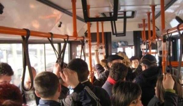 aglomeratie-autobuz