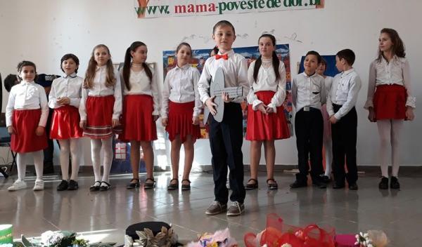 Activitate 8 martie Braesti 11