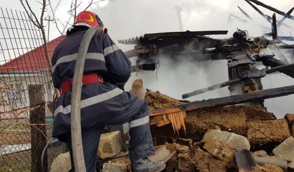 incendiu casa botosani 03