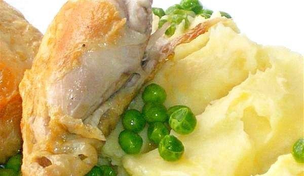 Pulpe-de-pui-cu-piure-si-mazare