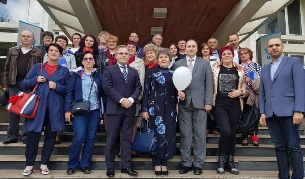 Cerc Pedagogic a Profesorilor de Chimie si Fizica 11