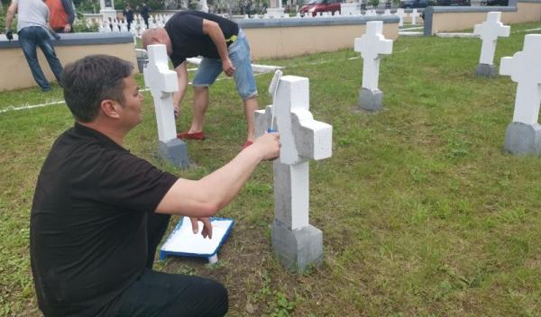 cimitir eroi 003