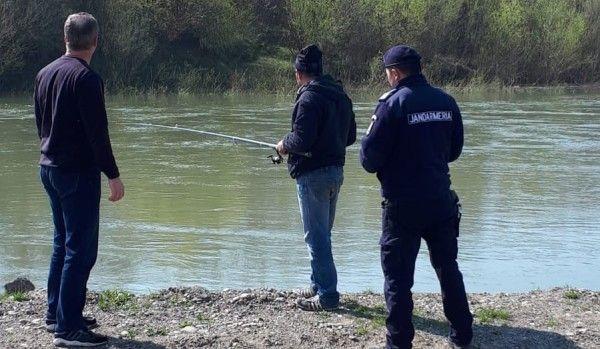 jandarmi-actionand-la-pescuitul-ilegal
