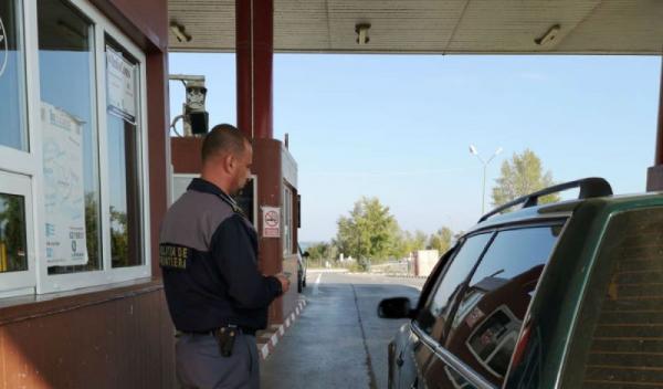 Permis de conducere fals descoperit la controlul de frontieră