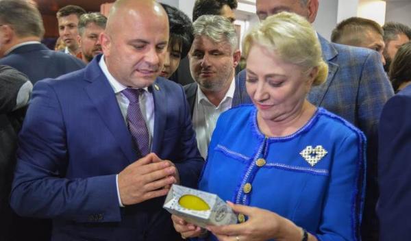 poza lucian dancila