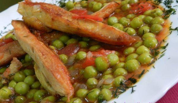 piept-de-pui-cu-mazare