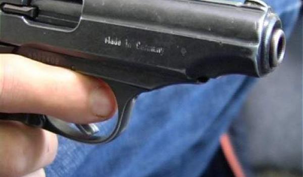 bataie-si-focuri-de-arma
