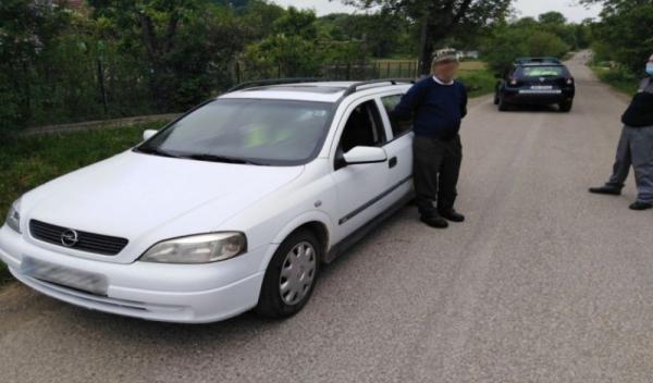 La volan, cu permisul de conducere suspendat1