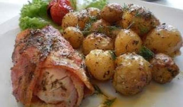 Piept de pui umplut