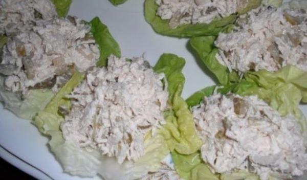 Salată de pui cu țelină
