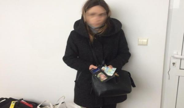Fals de identitate cumpărat la Paris cu 150 de euro1