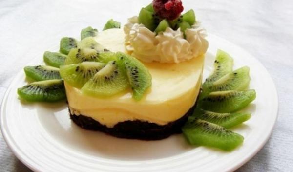 mini-tort-cu-kiwi
