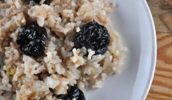 Orez cu prune uscate