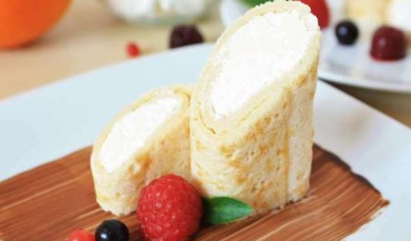 clatite-cu-crema-de-mascarpone