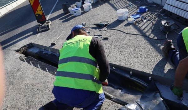 Hidroplasto rosturi dilatatie