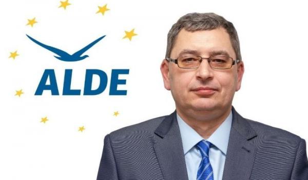 Liviu Străchinariu