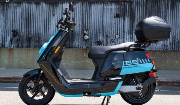 moped (1)
