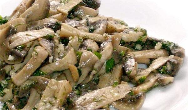salata-de-ciuperci-1
