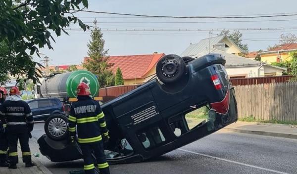 Accident intersectie Botosani_ (2)