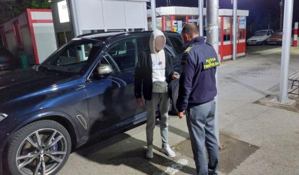 Păcălit de un prieten cu un permis de conducere fals