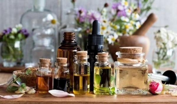 uleiuri-esentiale-si-beneficiile-lor-1