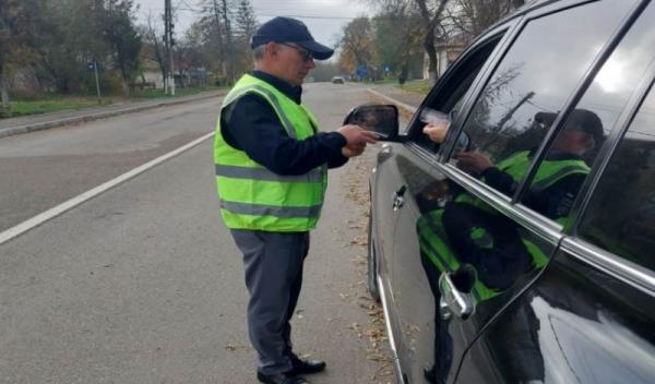 Depistat la volan, băut şi fără permis de conducere
