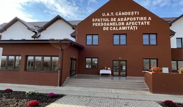 Cladire Candesti