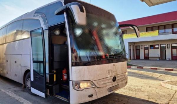 Pasager cu document fals asupra lui