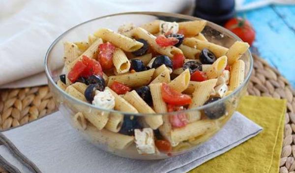salata-de-paste-simpla-si-rapida