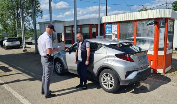 Autoturism în valoare de 200.000 de lei1
