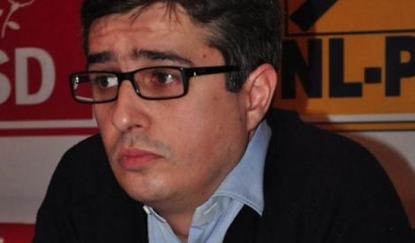 Deputatul Andrei Dolineaschi