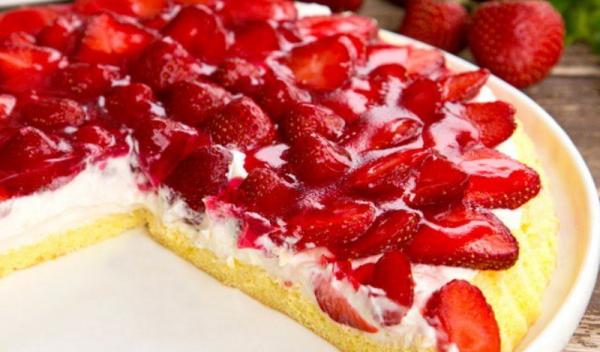 tarta-cu-capsuni
