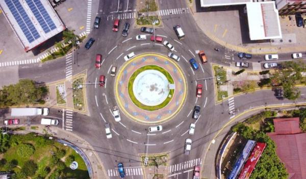 Intersectie-in-sens-giratoriu