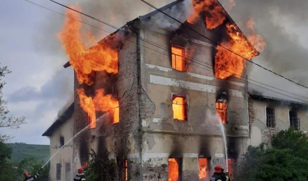 Incendiu (1)
