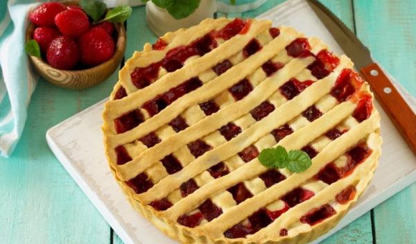 tarta-cu-capsuni-1
