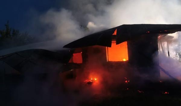 Incendiu casa Santa Mare_002