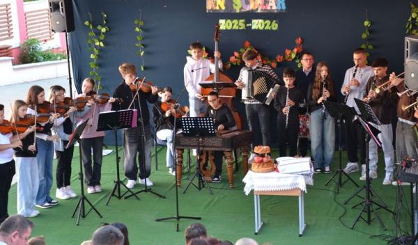 1.Prima poză