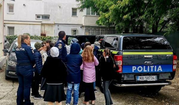 pol (1)