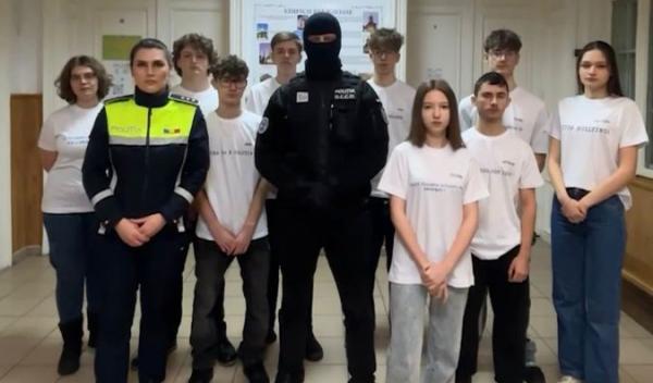 Campanie politisti_ (3)