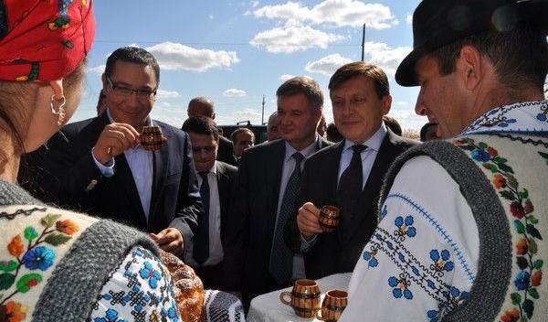 Popauti-Victor-Ponta-si-Crin-Antonescu