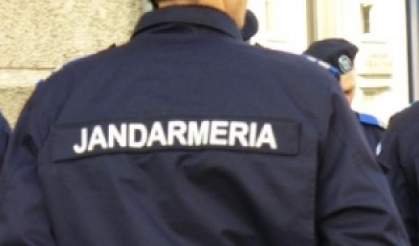 jandarmii-pazesc-bacul