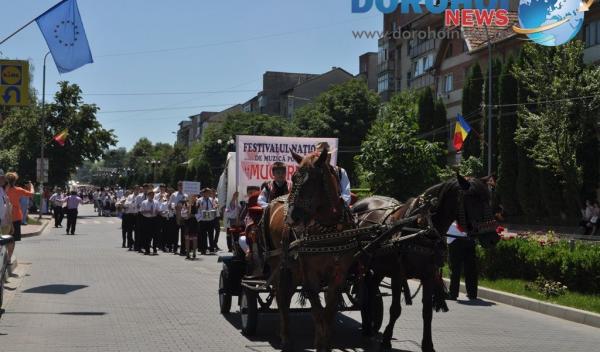 Parada - Festivalul National Mugurelul - Dorohoi_03