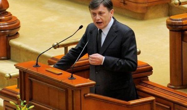 crin antonescu-presedintele senatului