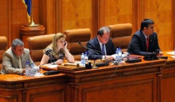 roberta anastase revocata din functie
