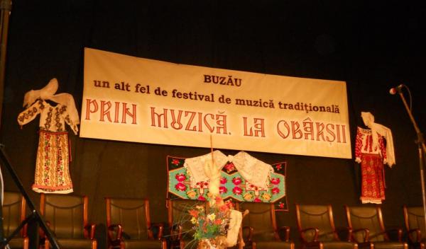 Prin Muzica, La Obarsii