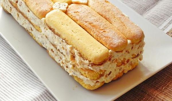 tiramisu cu nuci caramelizate