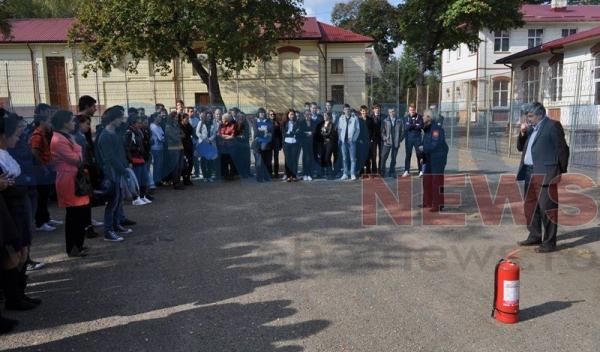 Simulare de incendiu - CN Grigore Ghica Dorohoi_10