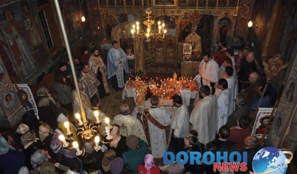 Sf. Moaste - Biserica Sf. Cuv. Parascheva Dorohoi_17