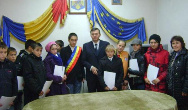 Gimnazială Mihail Sadoveanu Dumbrăviţa