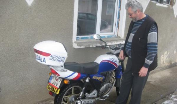 moped scoala